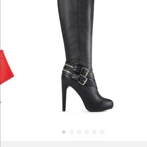 Luxe by JustFab Ariana Wide